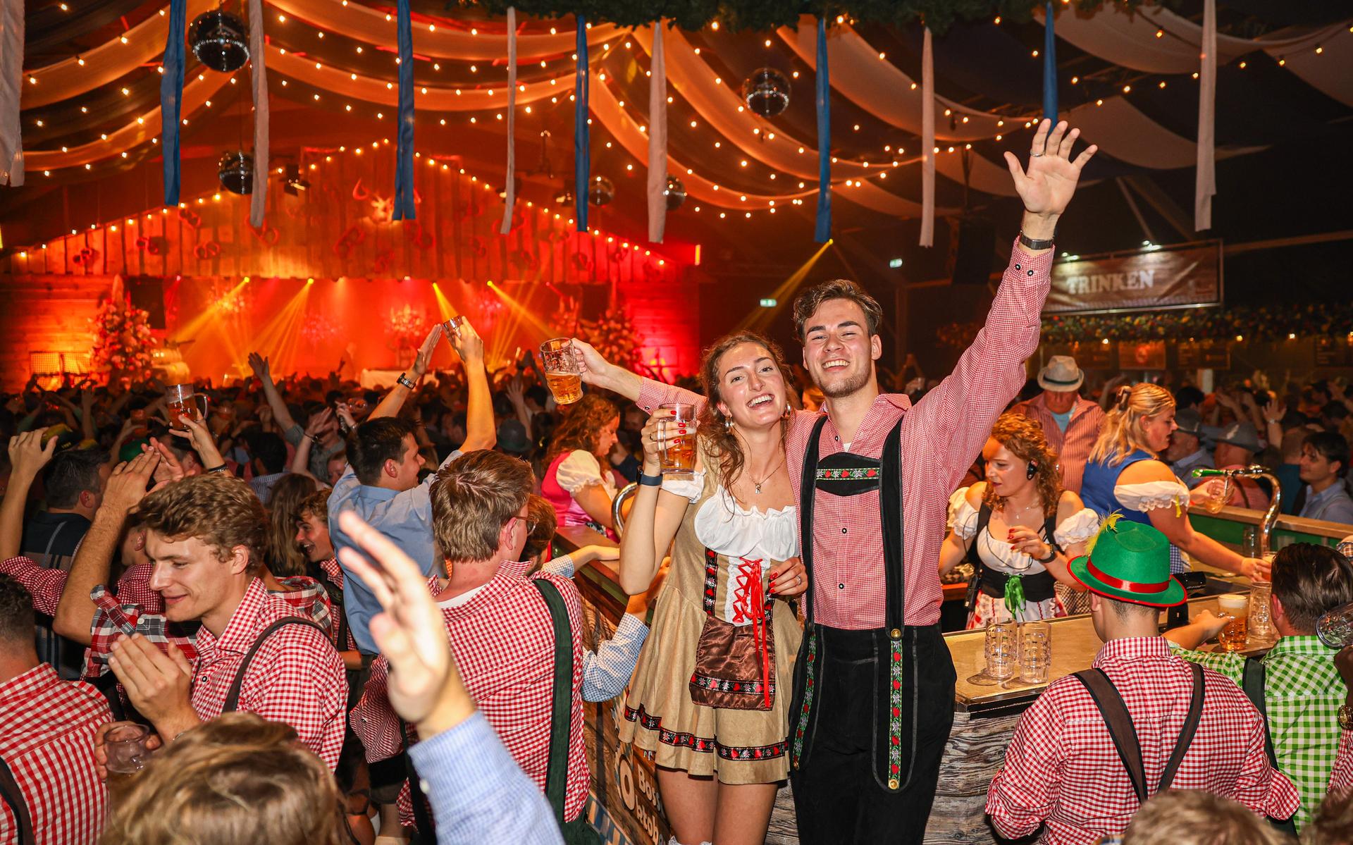 Eerste editie Oktoberfest Emmeloord één groot feest De Noordoostpolder