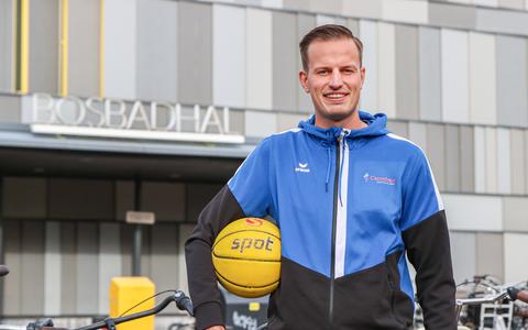 Nick Procé (27), beweegcoach bij Carrefour, verheugt zich op de eerste editie van de Avond van de Sport in 't Voorhuys.