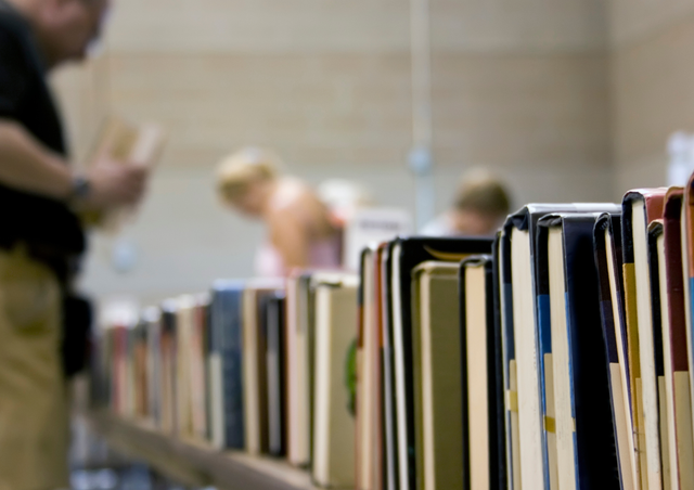 FlevoMeer Bibliotheek Noordoostpolder verkoopt afgeschreven boeken