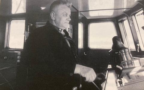 De Urker visserman Hessel Snoek (1908-1970) kreeg landelijke bekendheid door zijn initiatieven en coördinerend optreden met de Urker vloot bij de watersnoodramp in 1953 in Zeeland.