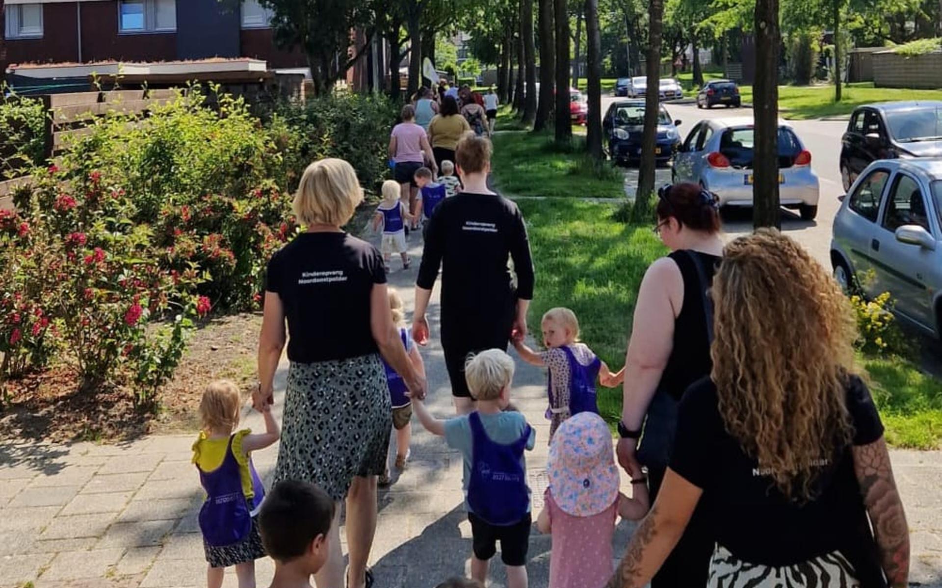 Peuters Stichting Kinderopvang Noordoostpolder lopen vierdaagse De